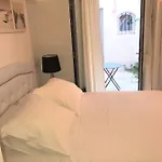 Cosy Parisien La Casita -rue St Charles - Near Beaugrenelle -tour Eiffel-ecole Cordon Bleu -parc Exposition 75015 Bel Emplacement !! Daire