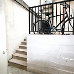 Daire Cosy Parisien La Casita -rue St Charles - Near Beaugrenelle -tour Eiffel-ecole Cordon Bleu -parc Exposition 75015 Bel Emplacement !! *