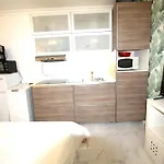 Cosy Parisien La Casita -rue St Charles - Near Beaugrenelle -tour Eiffel-ecole Cordon Bleu -parc Exposition 75015 Bel Emplacement !! Daire Paris
