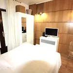 Daire Cosy Parisien La Casita -rue St Charles - Near Beaugrenelle -tour Eiffel-ecole Cordon Bleu -parc Exposition 75015 Bel Emplacement !!