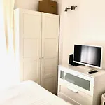 Daire Cosy Parisien La Casita -rue St Charles - Near Beaugrenelle -tour Eiffel-ecole Cordon Bleu -parc Exposition 75015 Bel Emplacement !! Paris