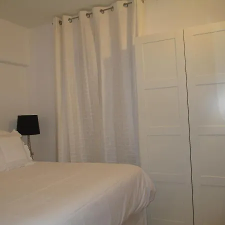 Cosy Parisien -rue St Charles - Near Beaugrenelle -tour Eiffel-ecole Cordon Bleu 75015 Bel Emplacement !! Parijs
