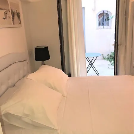 Prive Parisien La Casita Avec Cuisine Equipe -st Charles - Near Beaugrenelle -tour Eiffel 75015 Bel Emplacement !! Apartman
