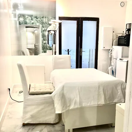 Prive Parisien La Casita Avec Cuisine Equipe -st Charles - Near Beaugrenelle -tour Eiffel 75015 Bel Emplacement !! Apartman Párizs