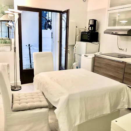 Prive Parisien La Casita Avec Cuisine Equipe -st Charles - Near Beaugrenelle -tour Eiffel 75015 Bel Emplacement !! *