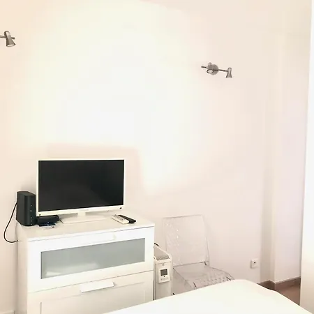 Cosy Parisien La Casita -rue St Charles - Near Beaugrenelle -tour Eiffel-ecole Cordon Bleu -parc Exposition 75015 Bel Emplacement !! * Paris